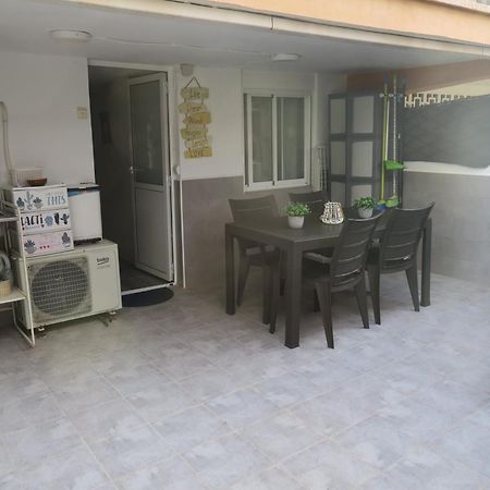 A 50 metros del mar Oliva Exterior foto