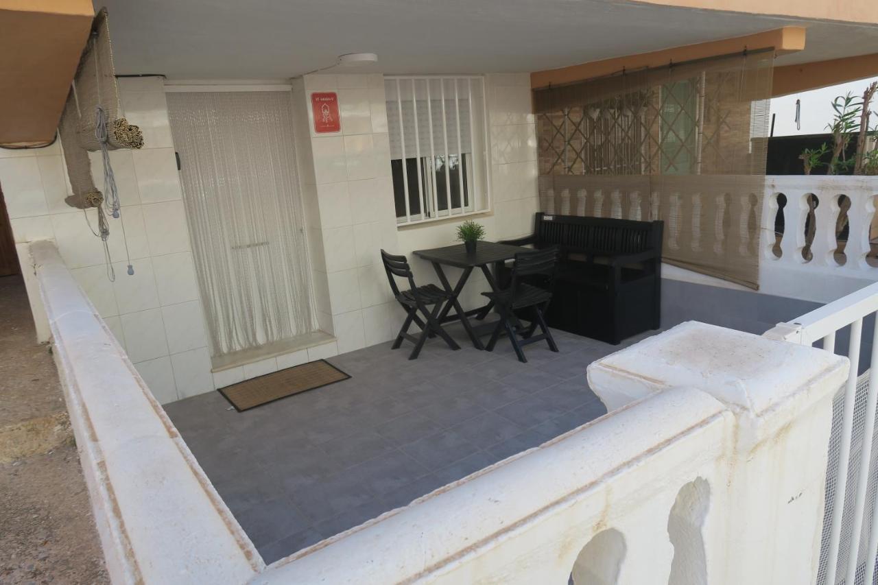 A 50 metros del mar Oliva Exterior foto